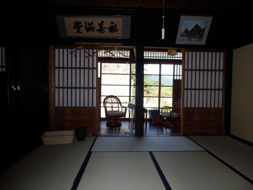 Hotel Minshuku Yomoshirou à Nanto Chambre photo