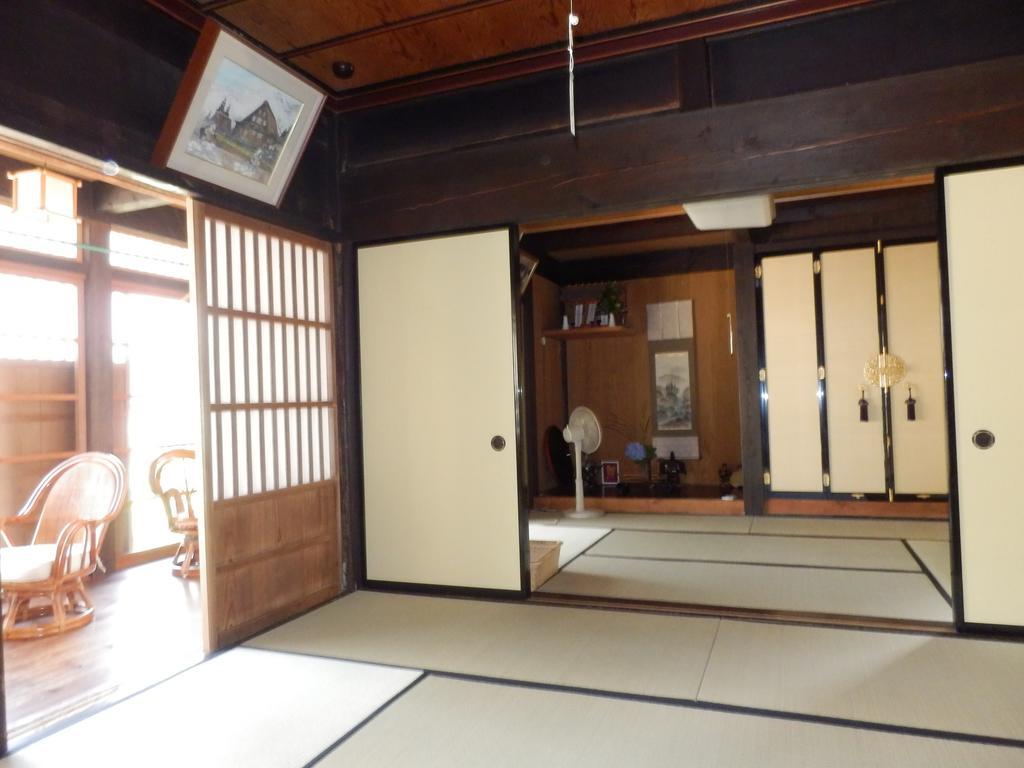 Hotel Minshuku Yomoshirou à Nanto Chambre photo